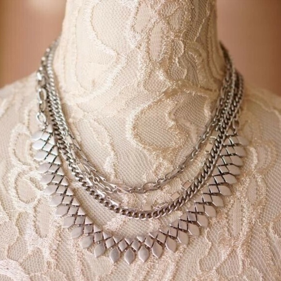 Stella & Dot Sutton Multilayered 5-way Silver Statement Necklace - Picture 10 of 12